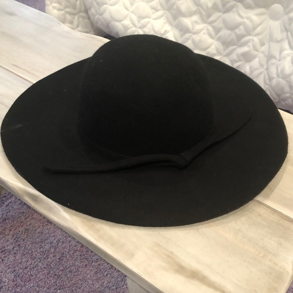 100% wool hat - Picture 1 of 3